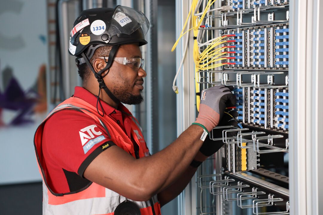 Rack & Stack services for data centres | ATC Data Center Services